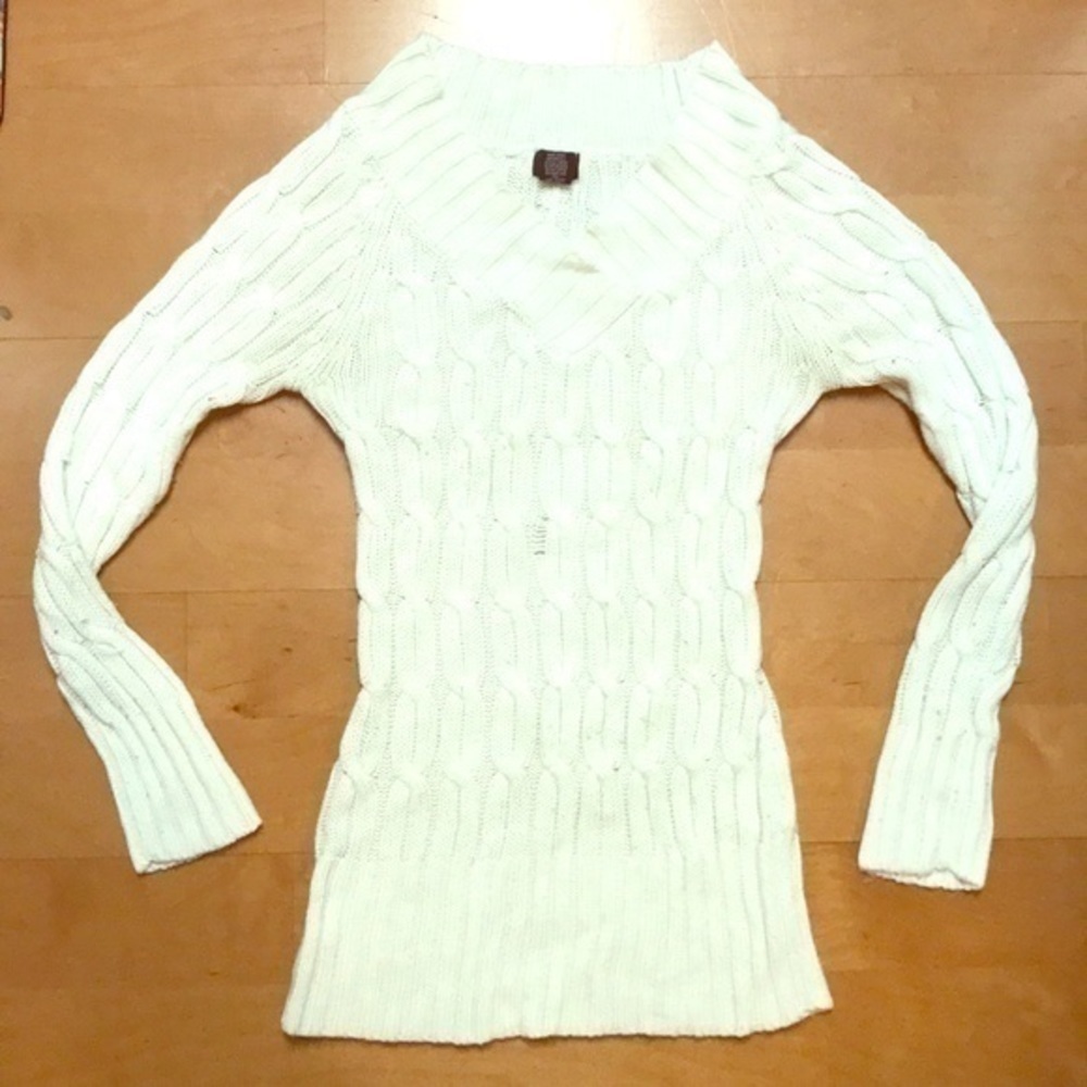 Love Cream‎ knit sweater size Medium